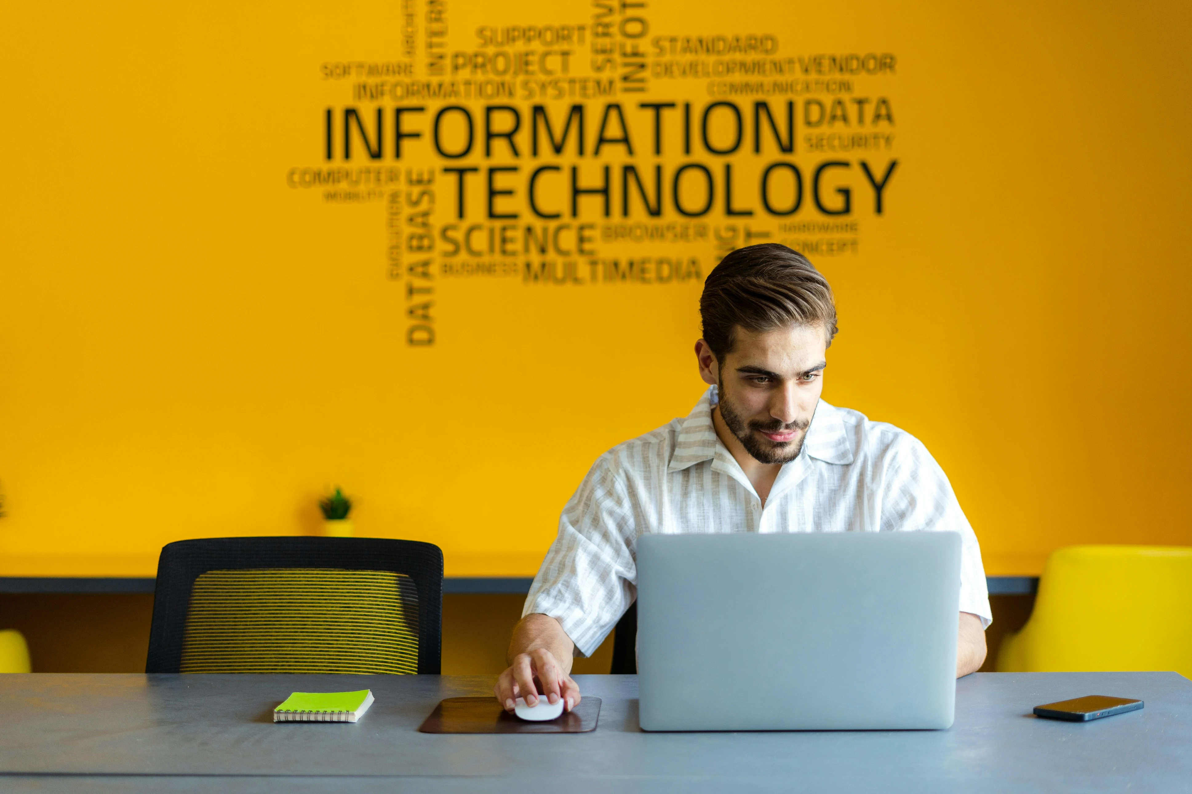 Mengubah Paradigma Bisnis : Software sebagai Investasi, Bukan Beban Biaya